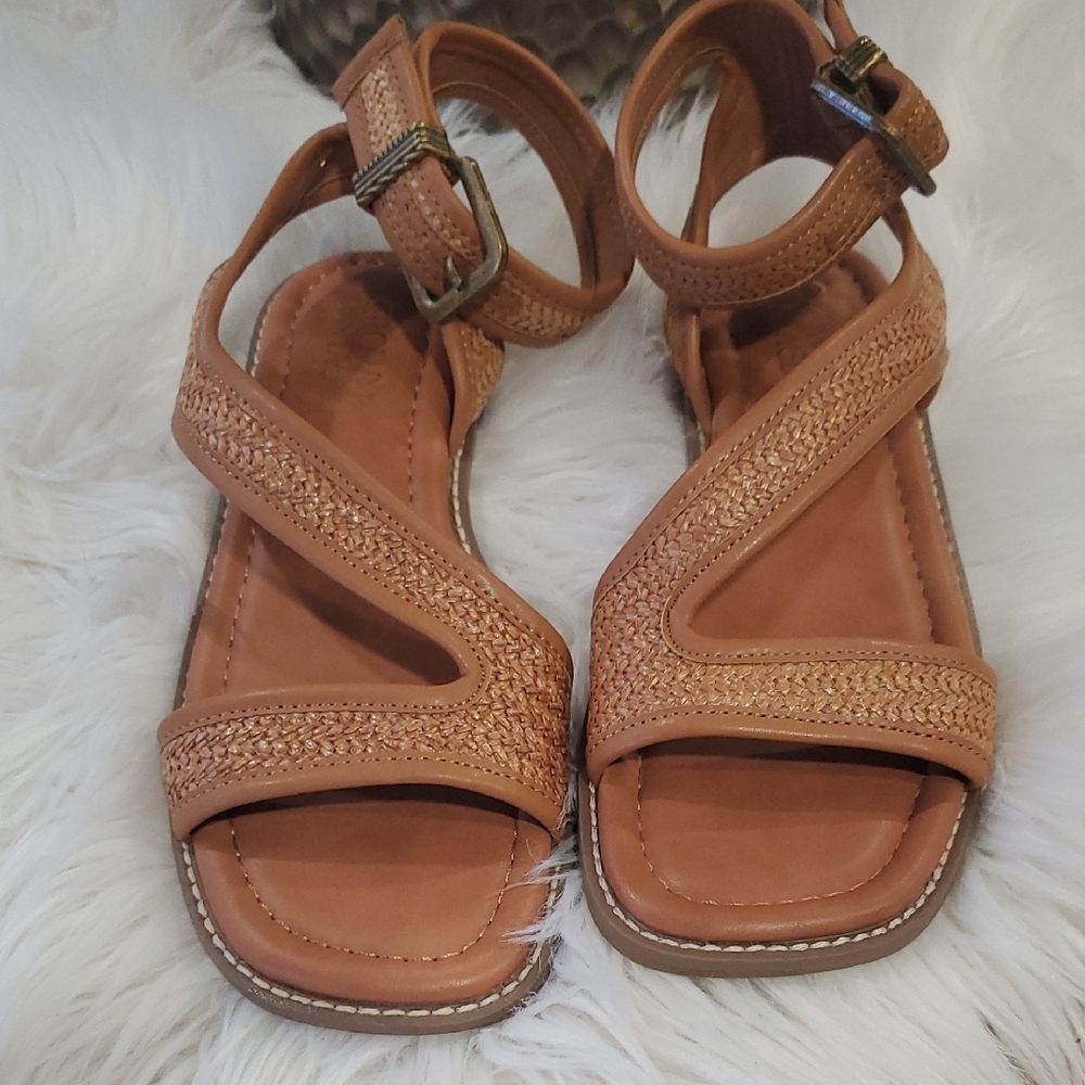 Crown Vintage Tan Sandals with Braided Straps - Picture 16 of 16